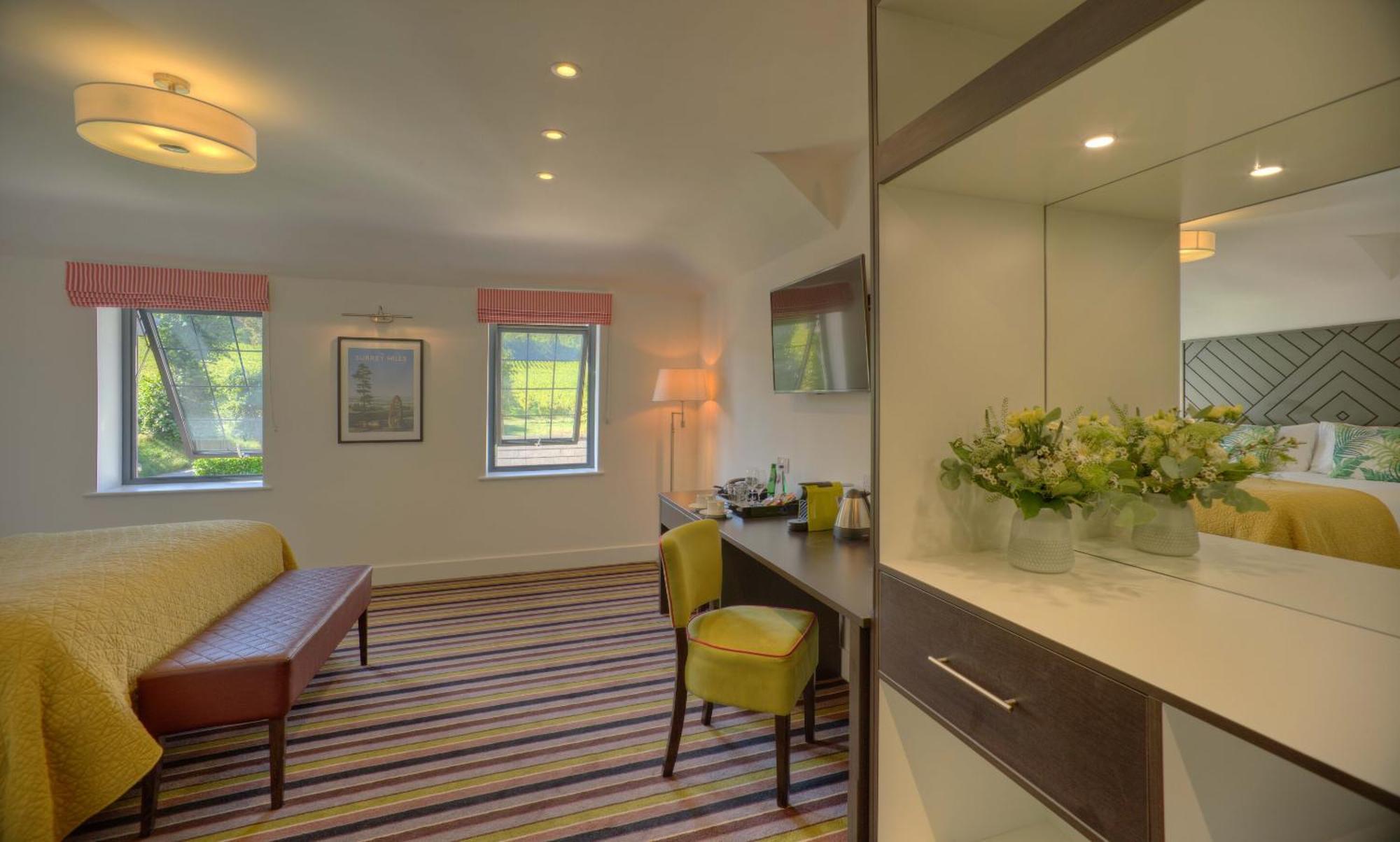 Denbies Vineyard Hotel دوركينغ الغرفة الصورة